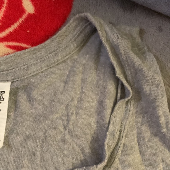 Pink vs - Picture 5 of 9